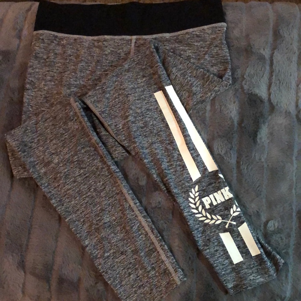 VS PINK yoga pants in medium